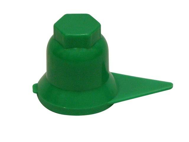 Колпачок пластиковый 33х33 стрелка зеленый (120814) (р5239)