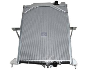Радиатор охлаждения VOLVO FH12, FH16, NH12 (130040006))Д9989)