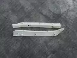 Панель бампера правая декоративная Sitrak C7H белая (M3150112)(ФШ1650)